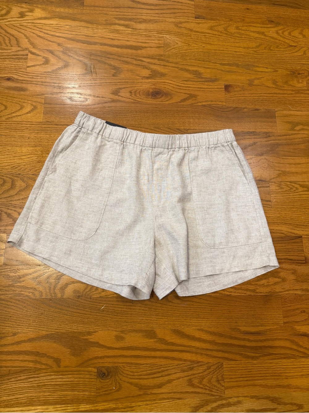 NWT Banana Republic Factory Women’s Shorts Size L